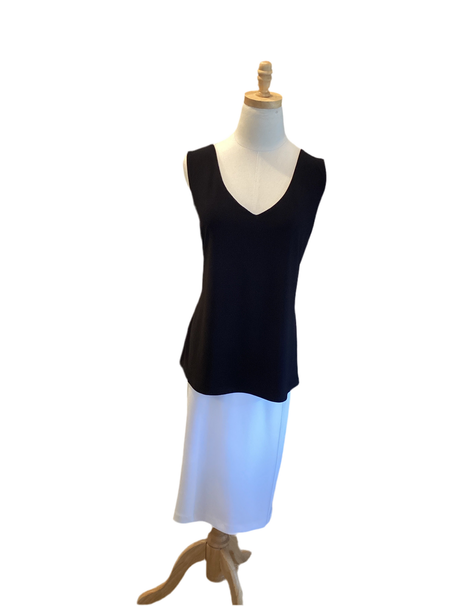 Joseph Ribkoff black v neck tank size 18