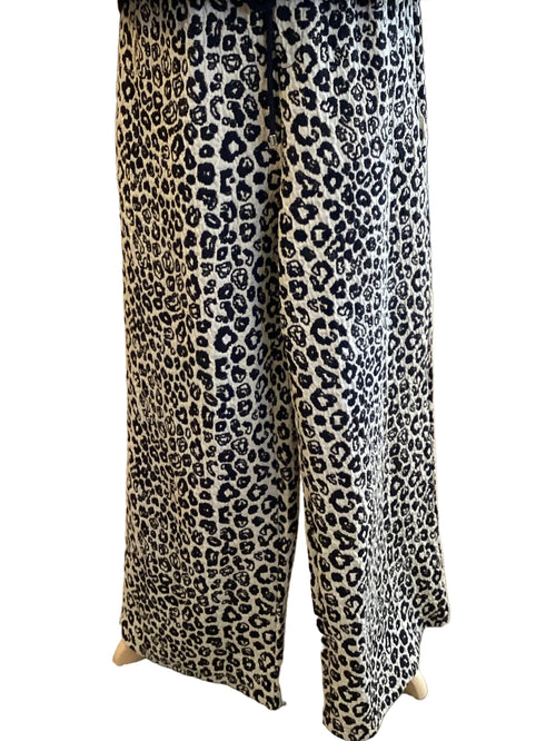 Annie Wear leopard jacquard wide leg pant