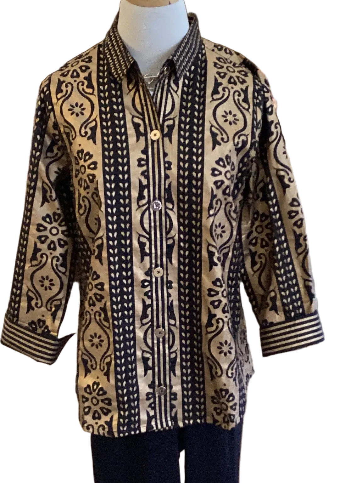 Gretchen Scott gold / black print button down 3/4 cuffed sleeve blouse