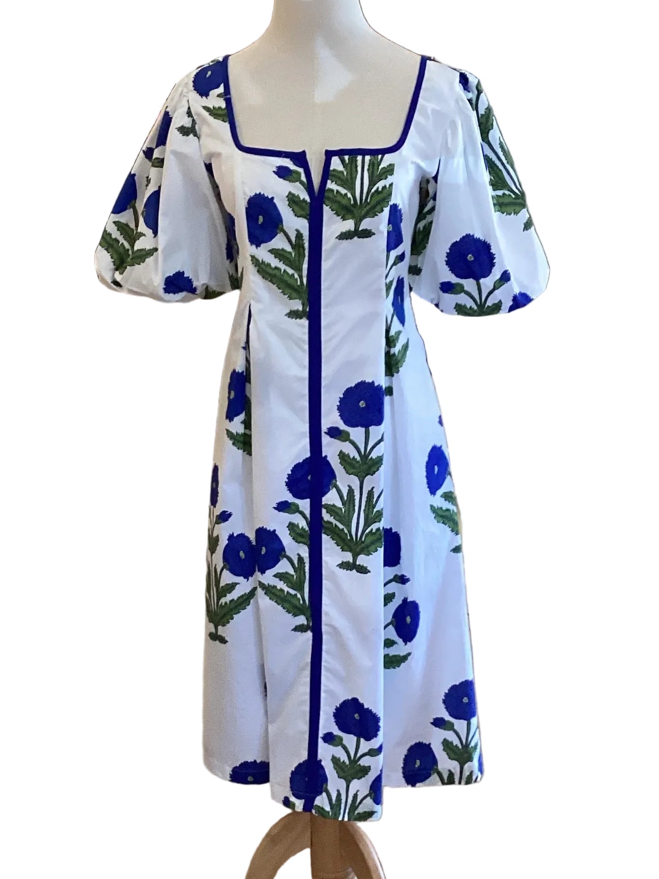 Glam white and blue scoop, neck, puff sleeve floral midi dress