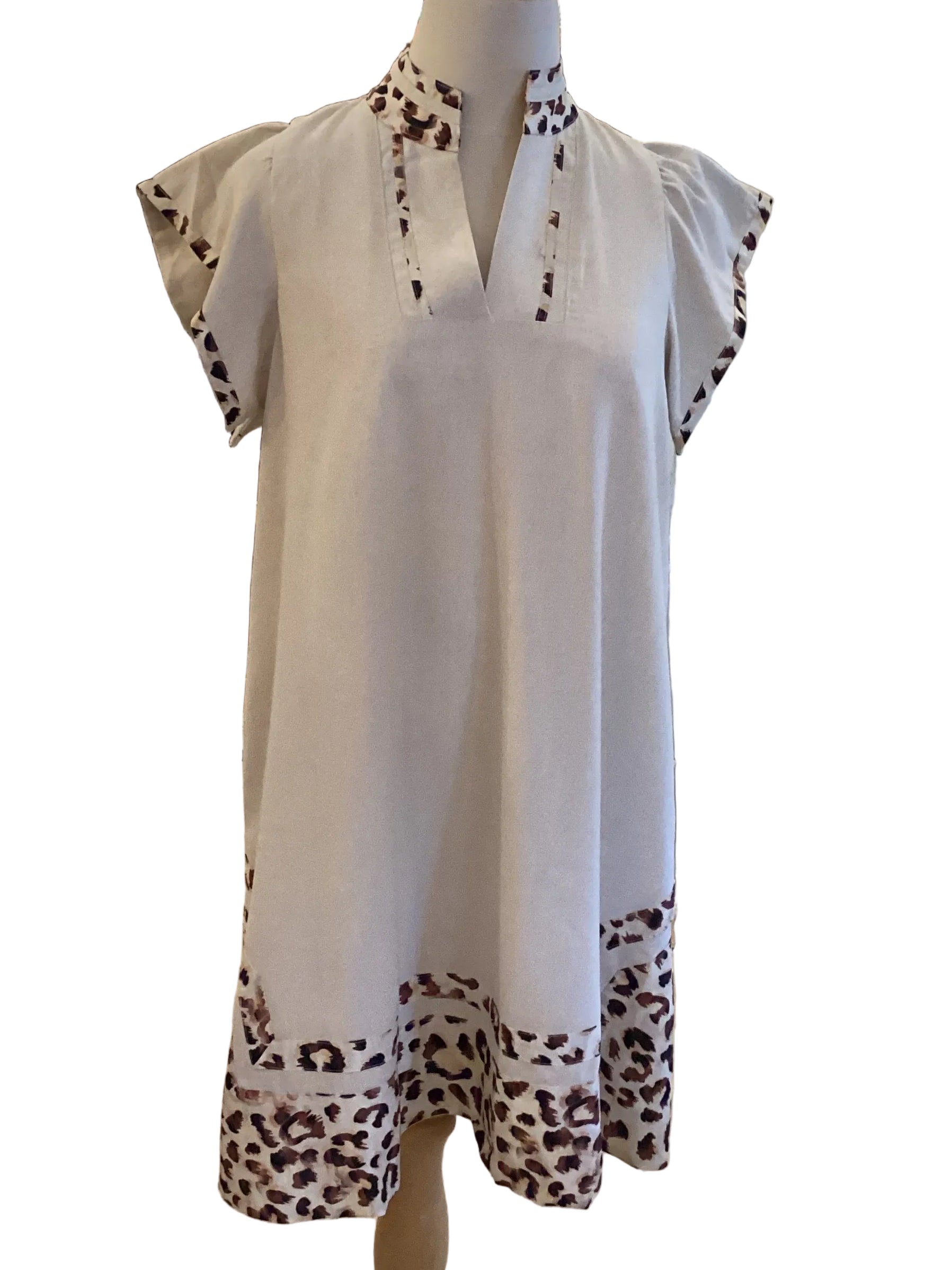 Gigio Oatmeal linen v-neck dress with leopard detail
