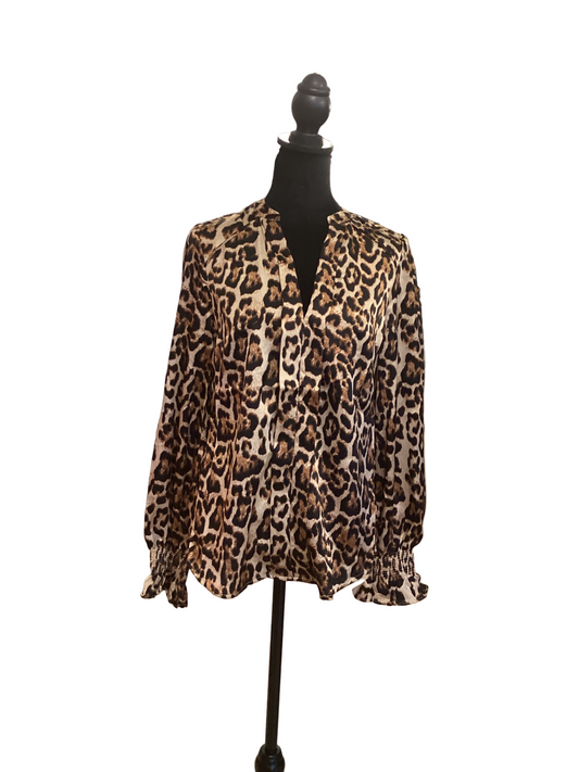 Vine & Love leopard print long sleeve top