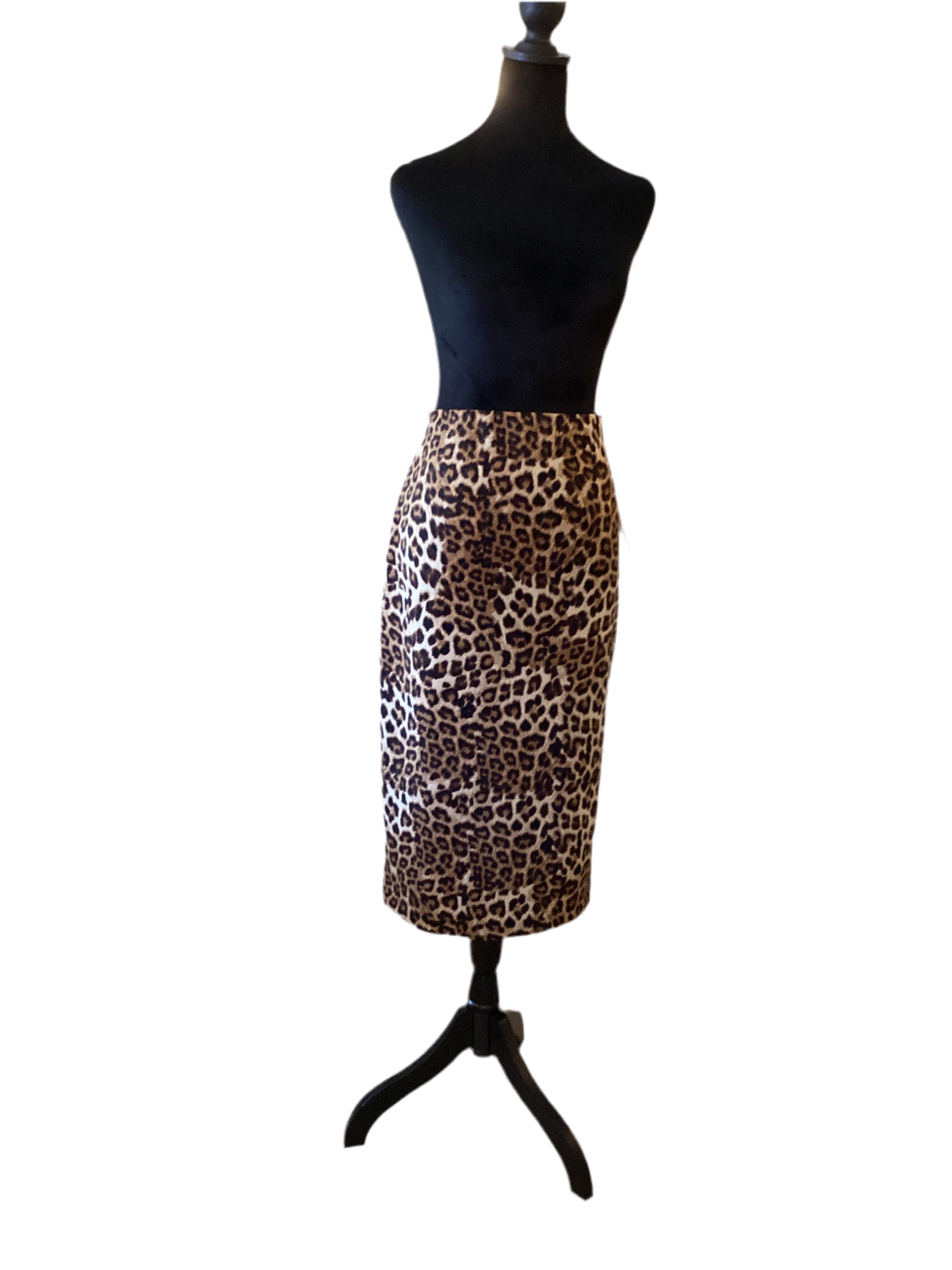 Joseph Ribkoff leopard print straight skirt