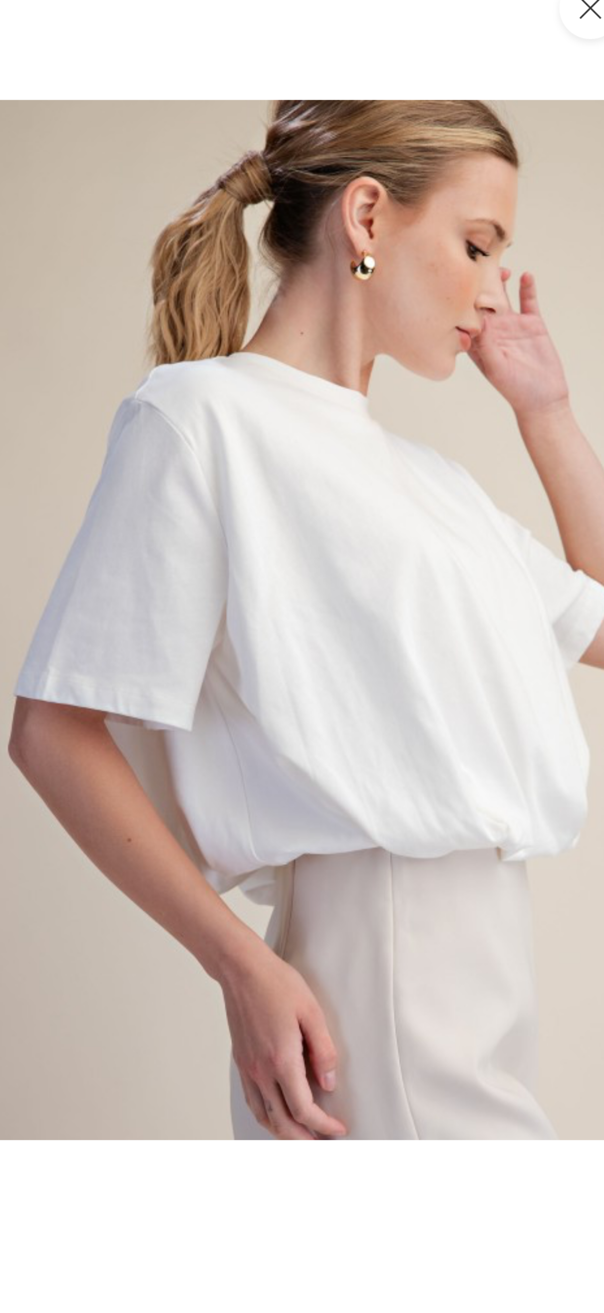Glam white round neck short sleeve t shirt with bubble hem