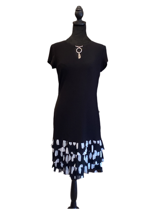 Frank Lyman black short sleeve dress with bottom black/white pleated ruffles