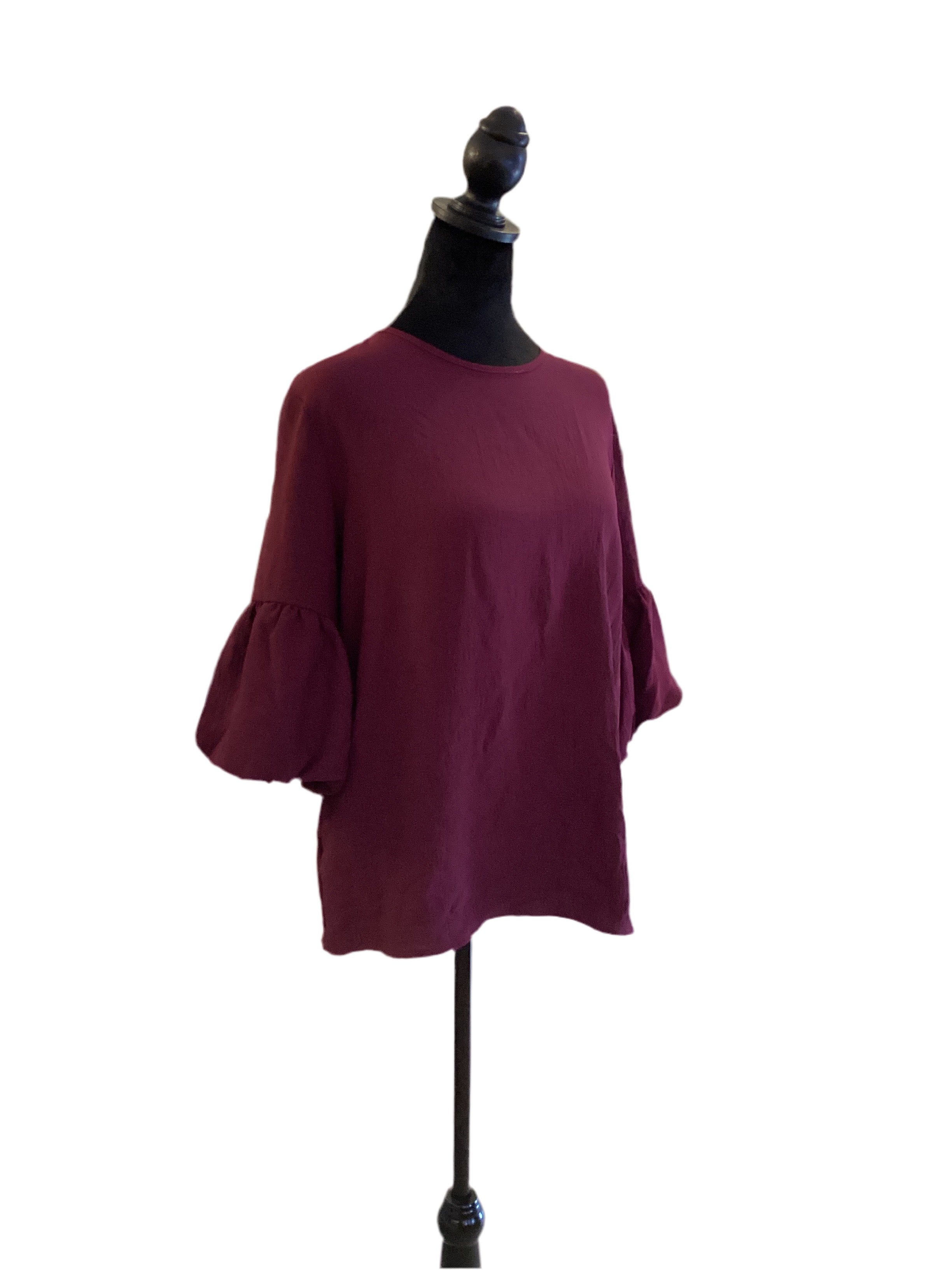 2hearts burgundy top with 3/4 puff sleeve