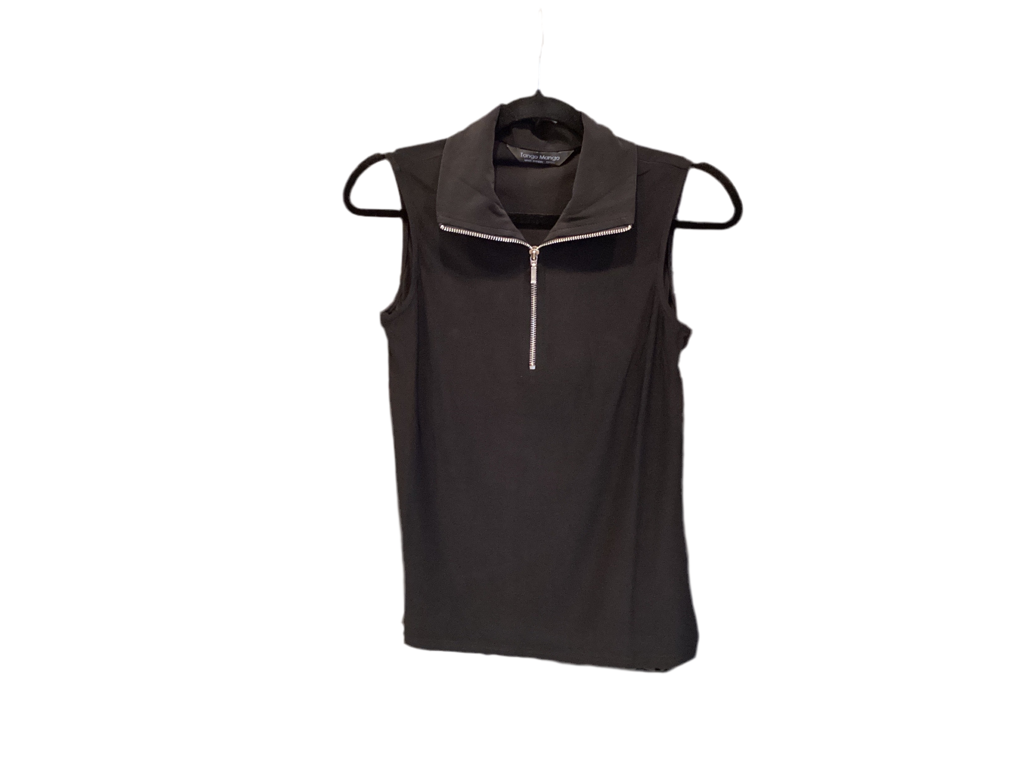 Tango mango black sleeveless half zip top