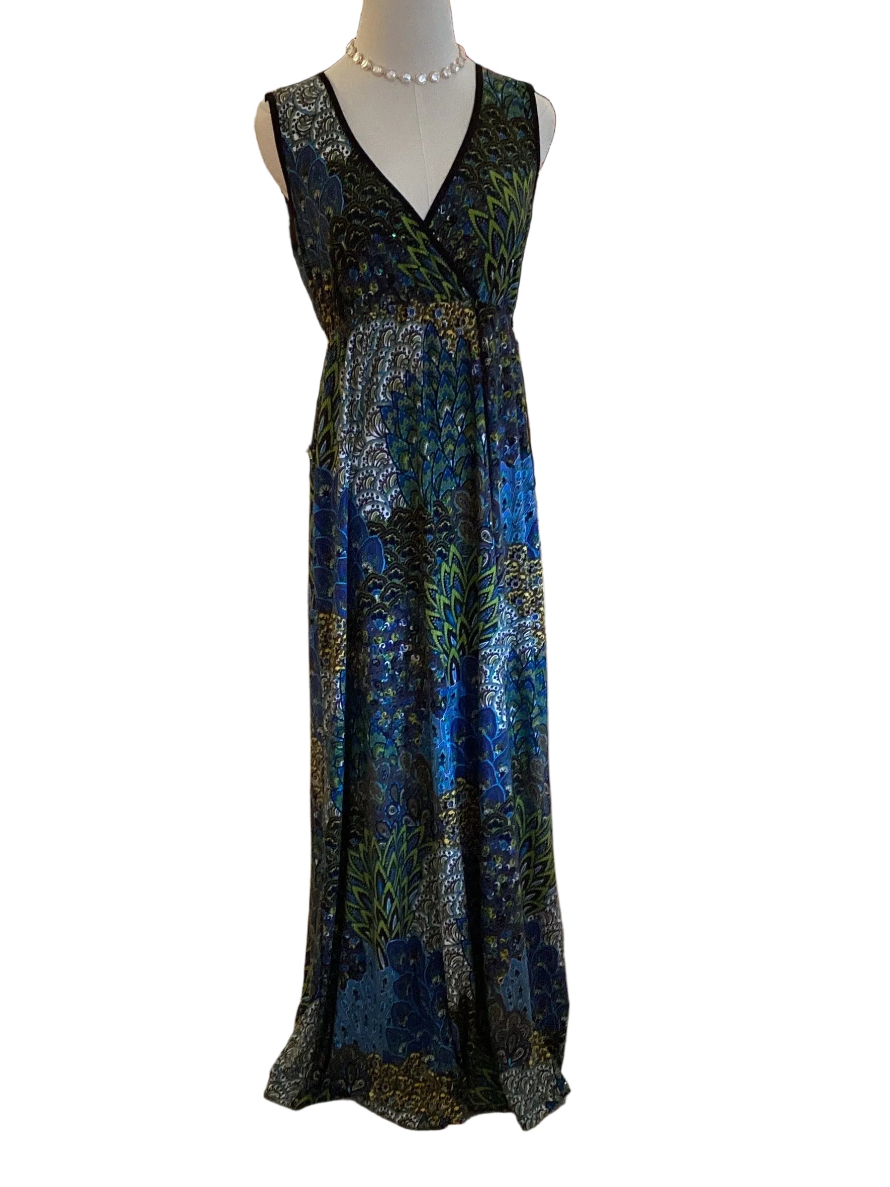 Dance Dance Peacock Print Sleeveless Maxi Dress