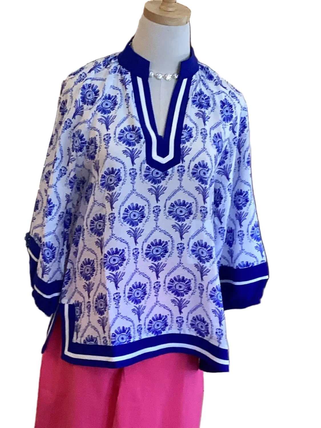 Jodifl Royal Print V-Neck Puff Sleeve Top